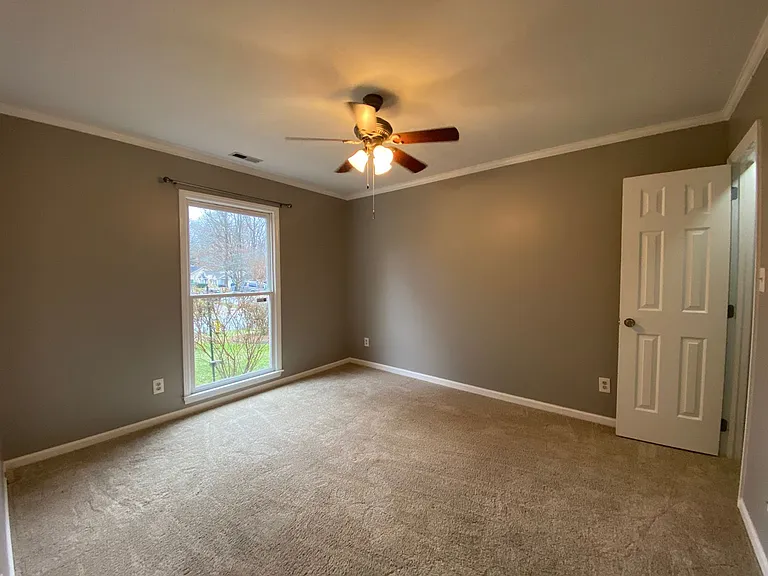 1350 Hathshire Dr — Photo 13