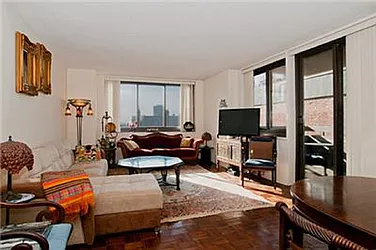 Rented by City Connections Realty