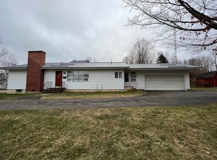 23 Elm St, Houlton, ME 04730