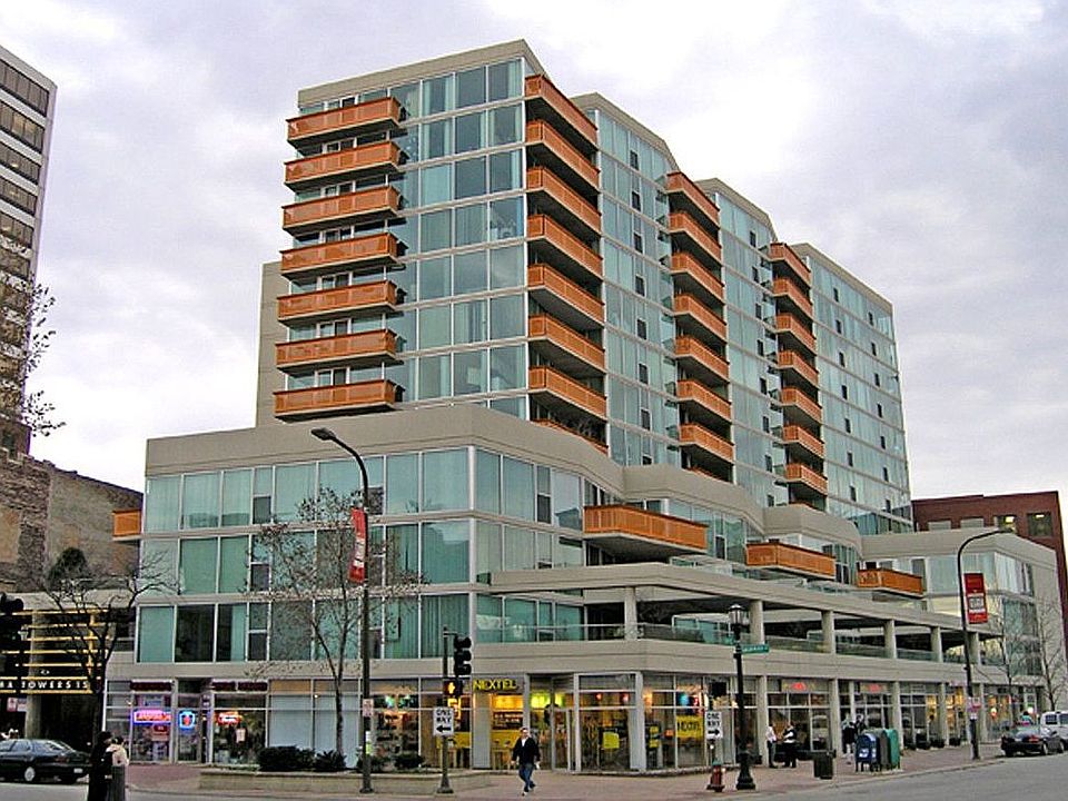 Premier Downtown Living close to everything!