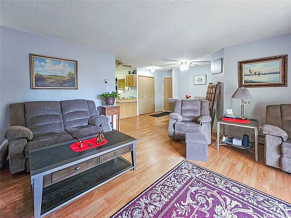 3rd image of 360 Cypress Dr #303