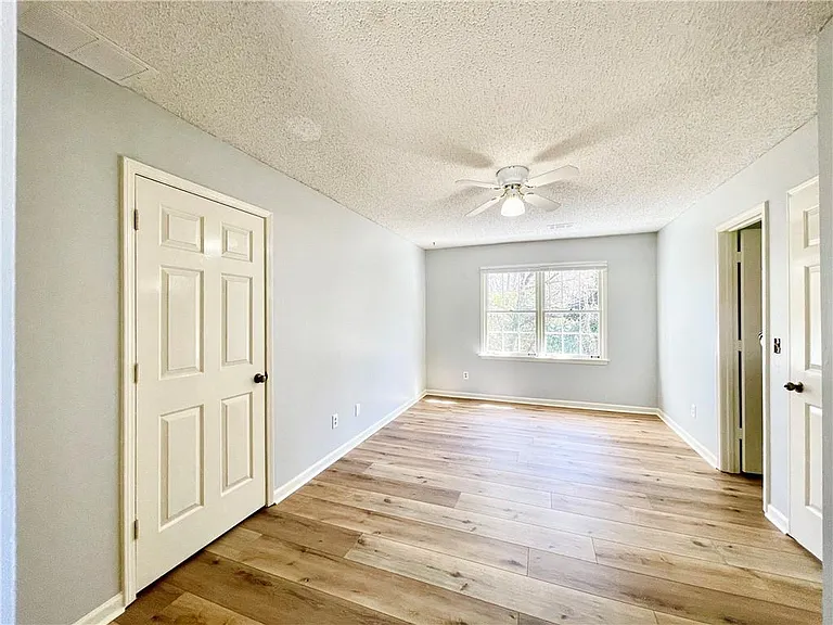 1721 Emerson Ct — Photo 30
