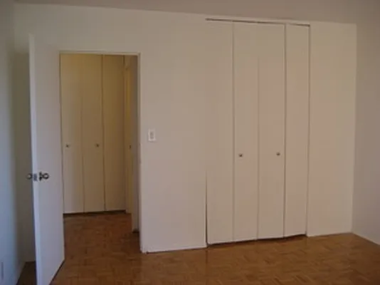 Rented by Realty Operations Group | media 6