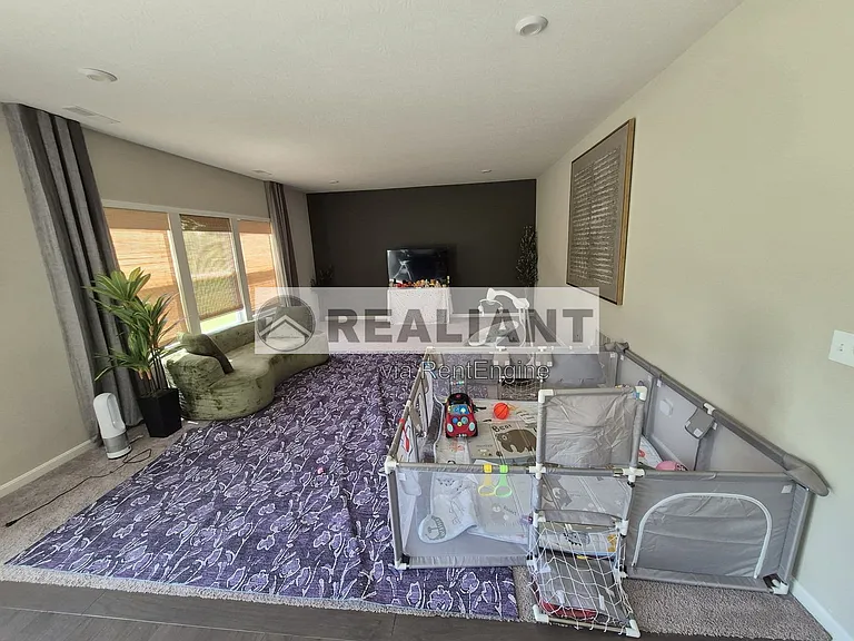 10513 Greenbrook Dr — Photo 14