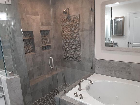 2nd image of 1616 Amherst Dr #1616