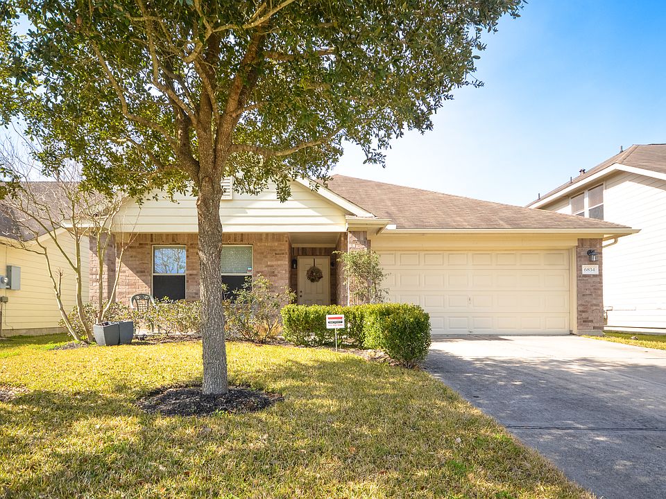 2nd image of 6834 Ridgewood Ln