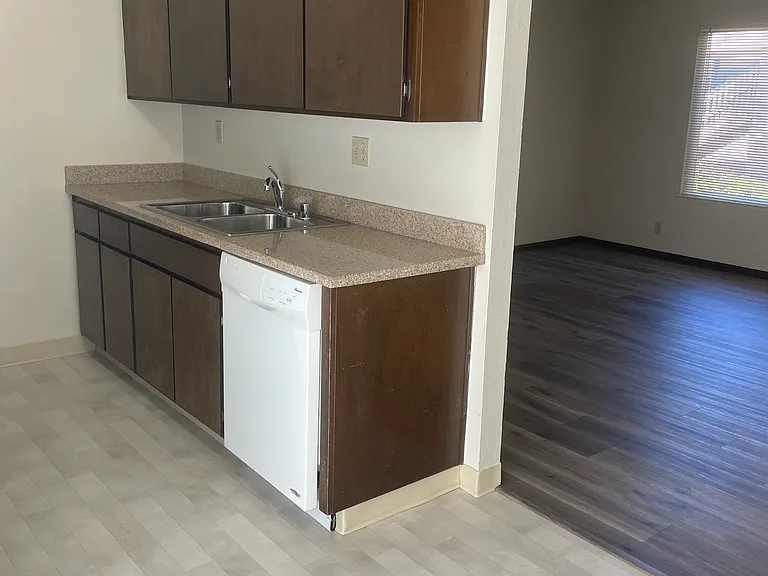 3104 Lake Drive — Photo 7