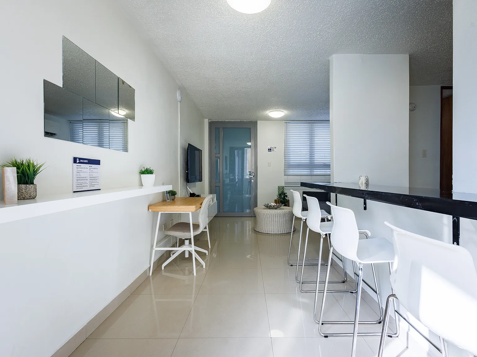2 bed, $2,500 — Photo 3