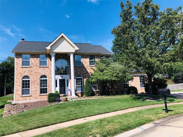 16005 Surfview Ct, Grover, MO 63040