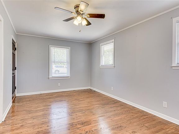 3rd image of 3924 Casa Rosa Avenue