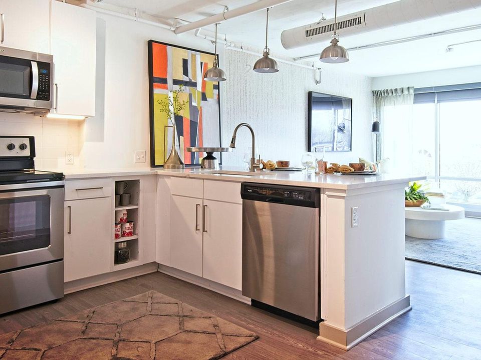 1st image of 1835 Union Ave #436
