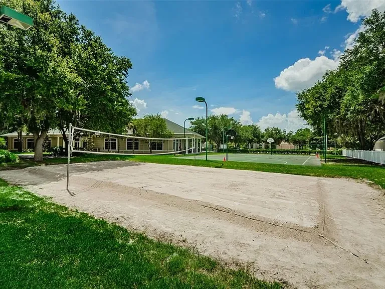 18126 Paradise Point Dr — Photo 42
