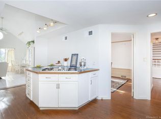 21 Long View Rd, West Hartford, CT 06107