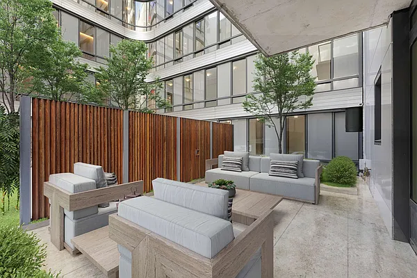 Rented by (Legacy) Elegran | media 3