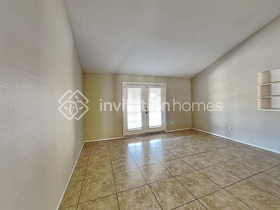 4th image of 5641 W Vogel Ave