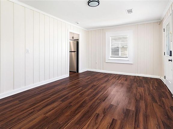 5th image of 4950 Copernicus St
