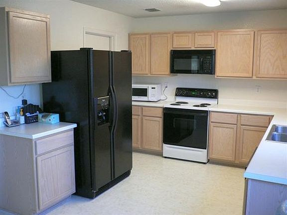 5th image of 2257 White Pine Dr