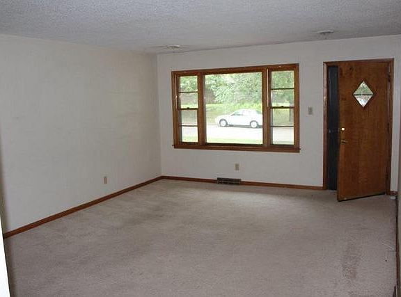 Entry into Living Room