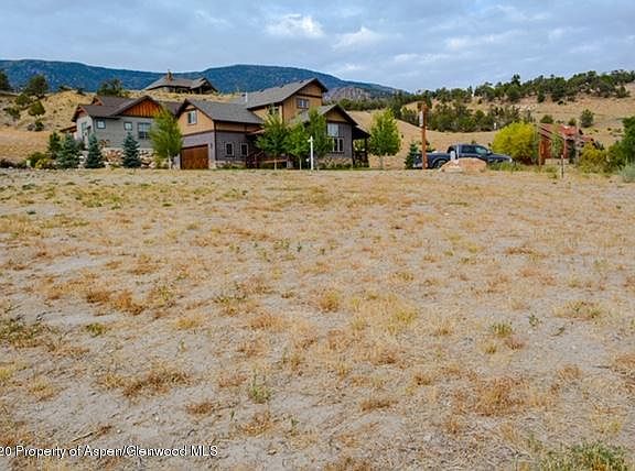 3rd image of 281 Deer Valley Dr