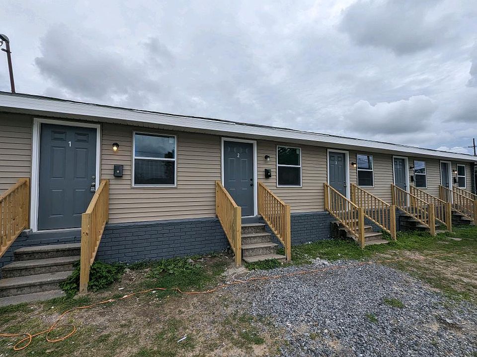 1st image of 701 Eiseman Ave #4