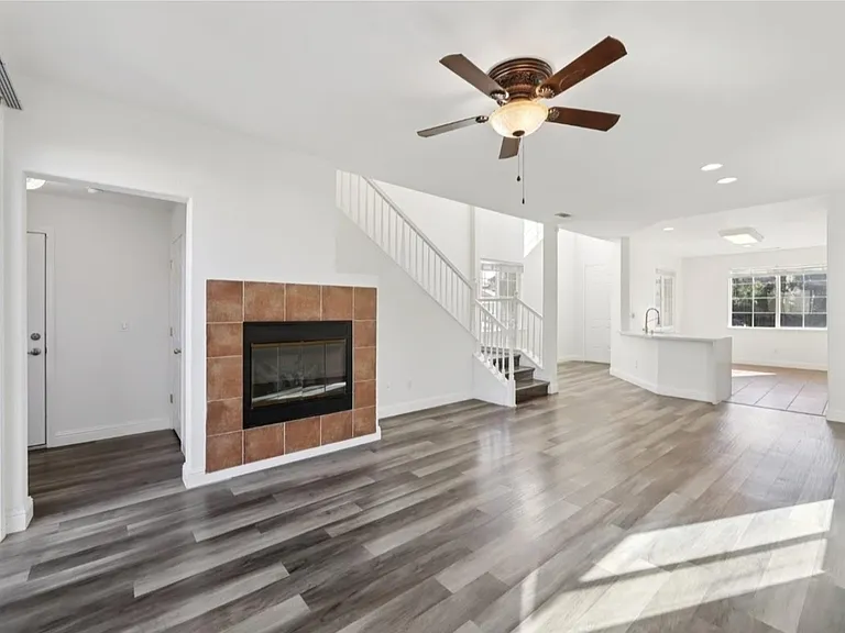 1888 Leaning Oak Dr — Photo 20