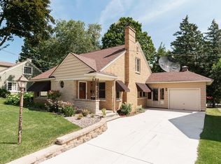 114 S Walnut St, Mayville, WI 53050