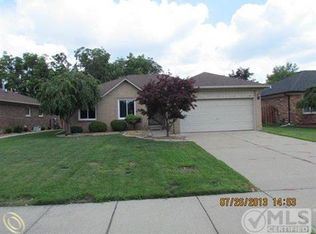 35308 Vito Dr, Sterling Heights, MI 48310