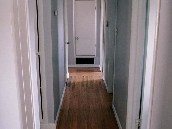 5th image of 1090 Del Mar Ave