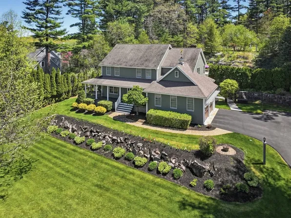 40 Blackberry Hill Rd, Wrentham, MA 02093