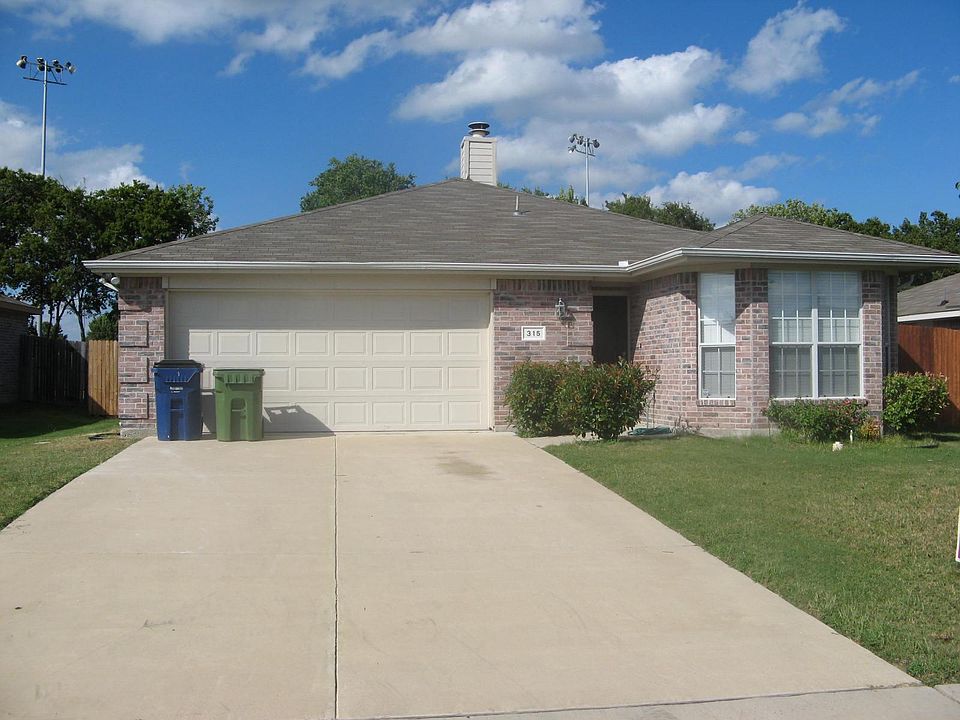 1st image of 315 Lake Travis Dr