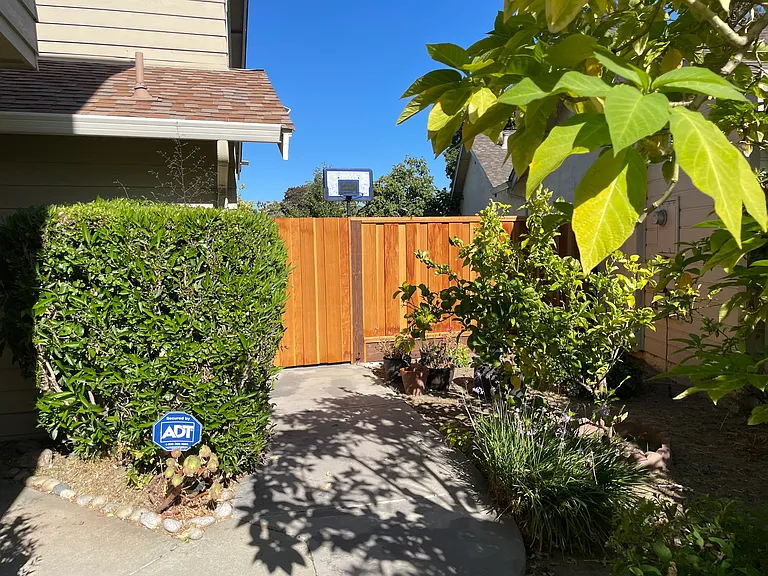 2994 Park Place Cmn — Photo 45