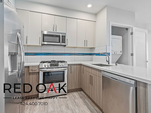 3rd image of 5550 1/2 Bonner Ave #202