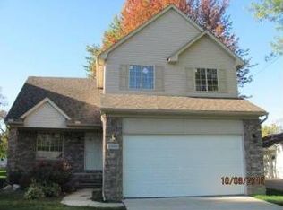 23400 Joy St, Saint Clair Shores, MI 48082