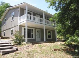 16 Lakeside Pkwy, Marthasville, MO 63357