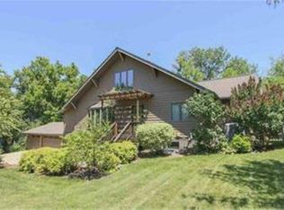 2188 Grand Blvd, Waterloo, IA 50701