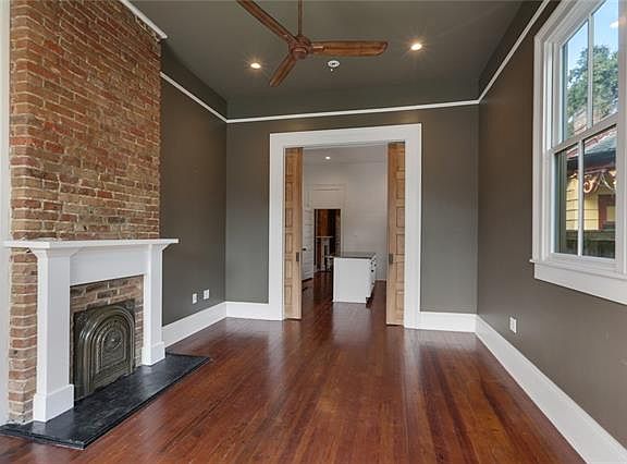 2nd image of 3437 Baronne St