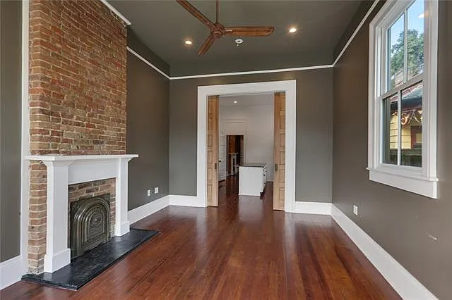 3437 Baronne St — Photo 2