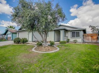8924 Foothill Dr, Bakersfield, CA