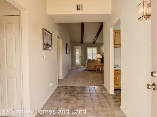2121 Sagecrest Ave, Las Cruces, NM 88011