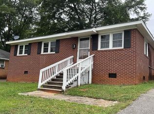 121 Norris Ct, Spartanburg, SC 29306