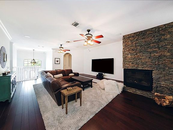 3rd image of 1397 Lattimore Dr
