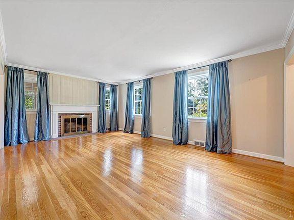 5th image of 3600 Sherwood Pl