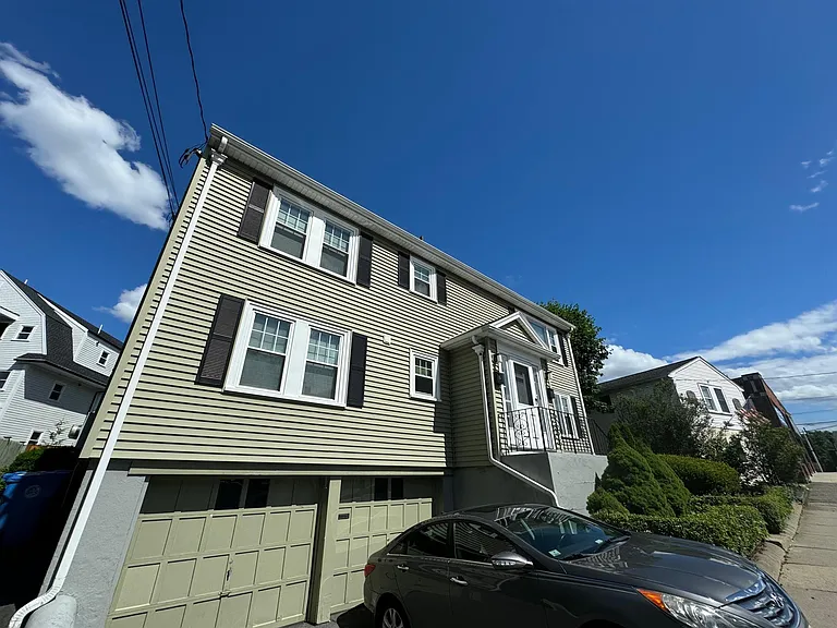 15 Grove St #2 — Photo 12