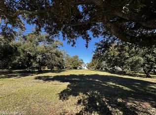 4307 Washington Ave, Pascagoula, MS 39581