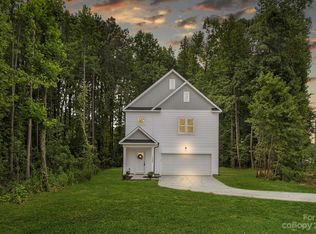 1050 Rhyne Rd, Charlotte, NC 28214