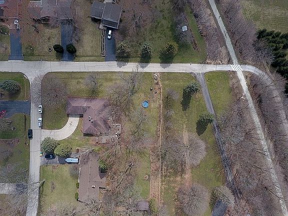 2nd image of 16260 W Creek Dr
