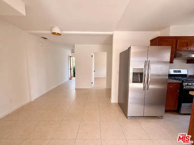 1031 Coronado Ter — Photo 7