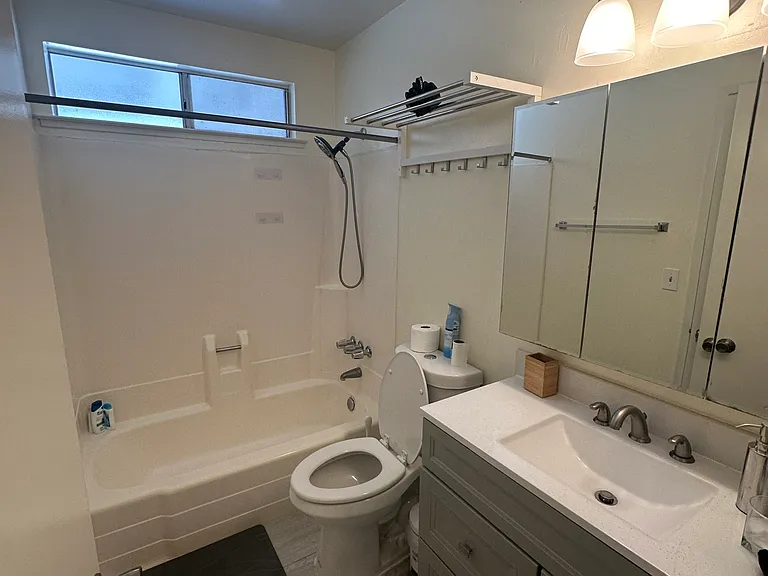 128 Castillion Ter — Photo 15