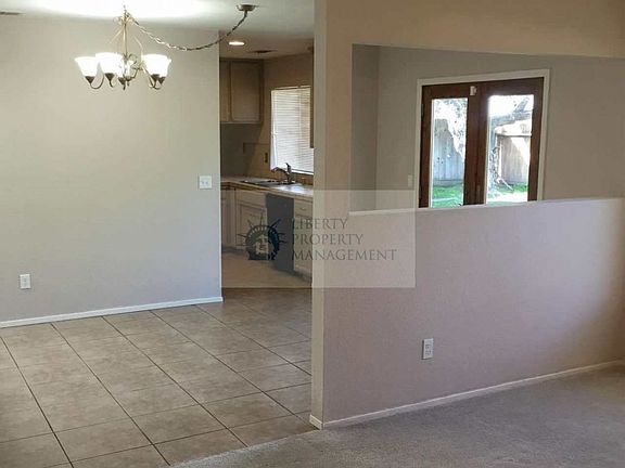4th image of 1216 Green Haven Dr