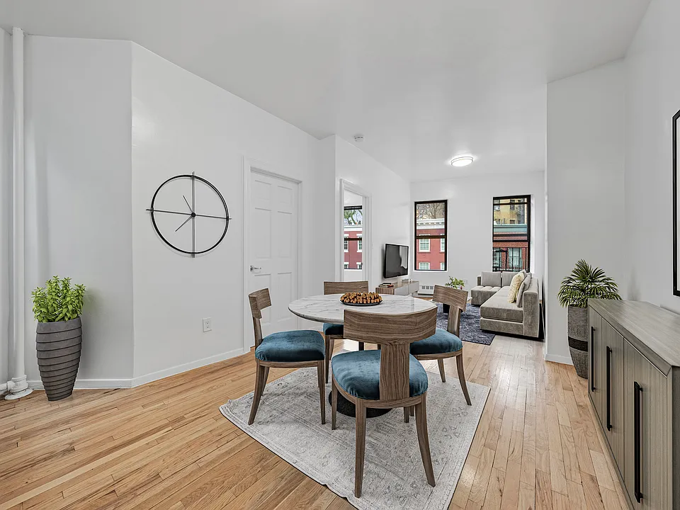 235 W 12th St #4